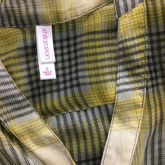 β πͺ΄$5/25πͺ΄ Xhilaration Yellow Black Plaid Button Down Shirt Tunic Top Small - Picture 5 of 9
